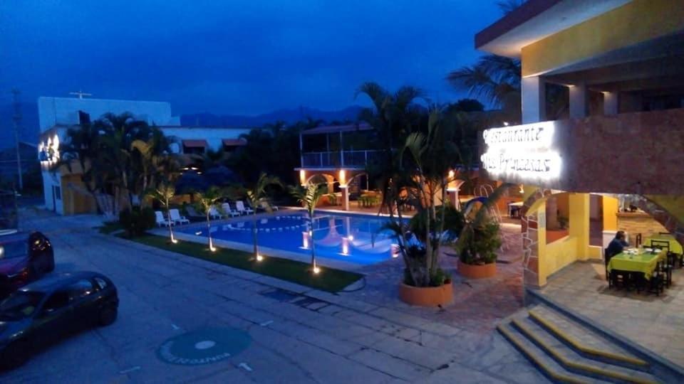 Hotel San Carlos Яутепек Экстерьер фото
